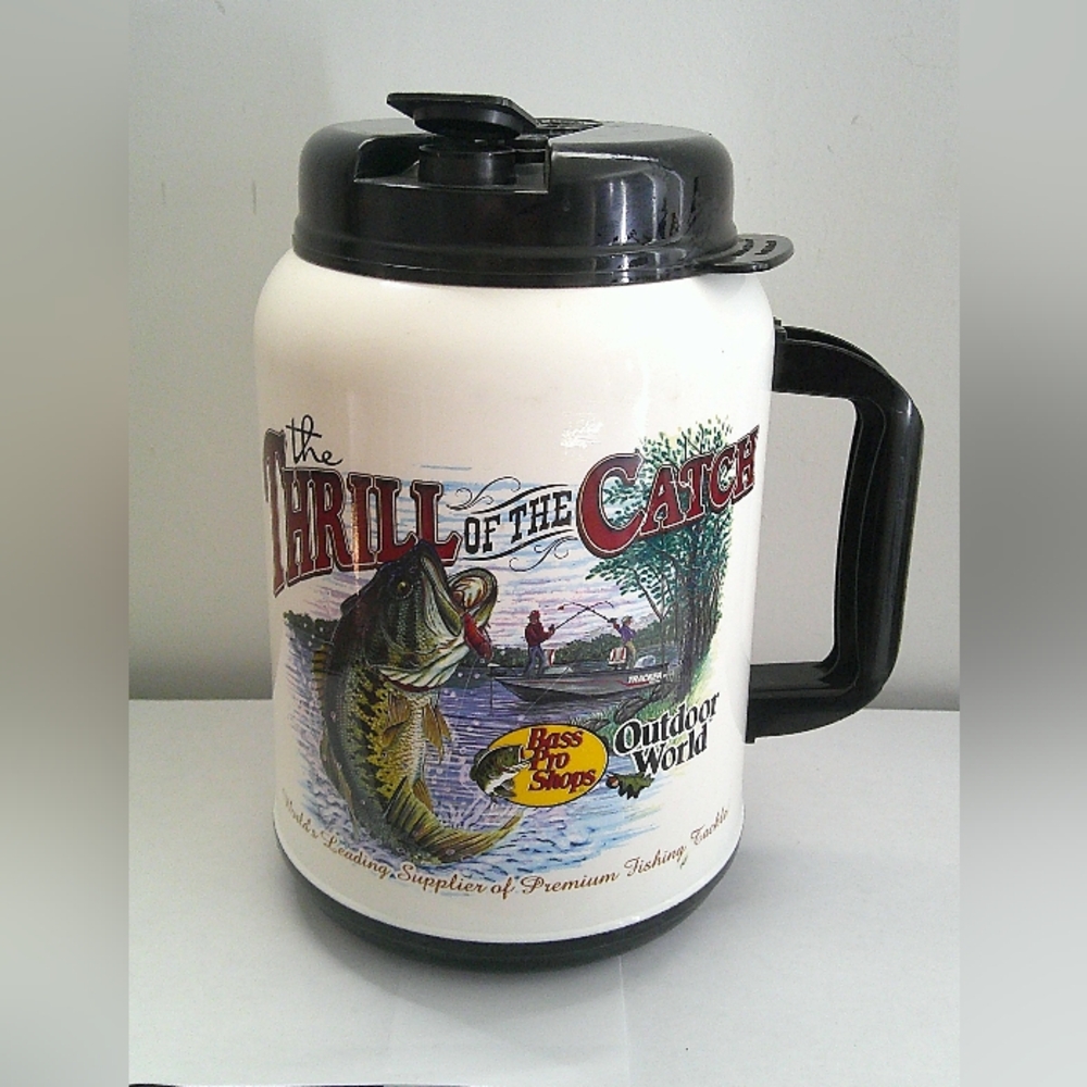Bass Pro Shops White and Black Fishing Thermos 64oz Vintage